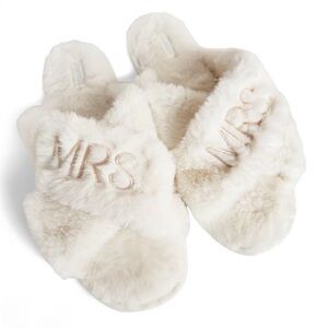 Miss to Mrs Cozy Furry Slippers Bridal Bride Gift White Plush 38–39 M Medium NEW